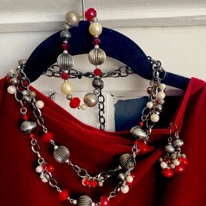 Premier Designs set. Necklace, Bracelet and matching earrings!!